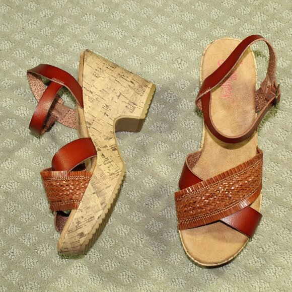 Jellypop Shoes - NWOT Jellypop Sharna Size 10M Brown Cork Heel